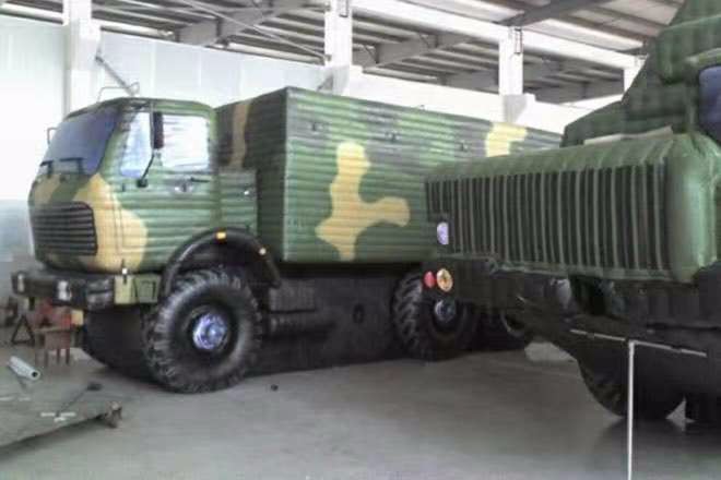 满城迷彩军用仿真车
